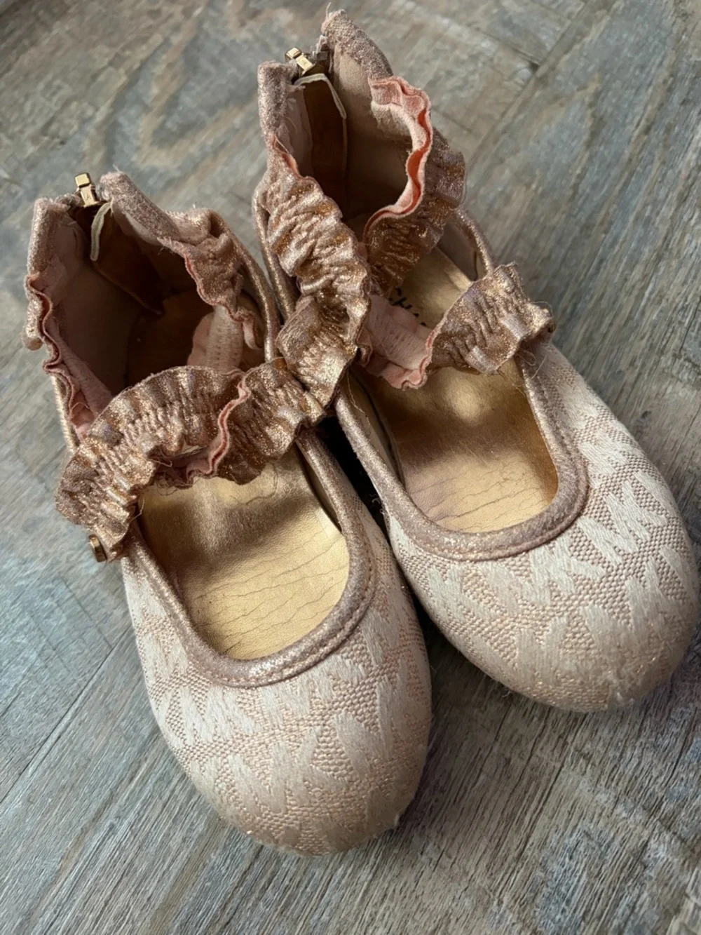 🌸 $10 SALE 🌸 Micheal Kors Girls Shoes Size 9c